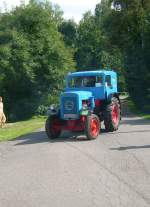 Diese Deutz Zugmaschine befuhr ebenfalls die groe Runde zum Bulldogtreffen in Burkhardtsdorf 