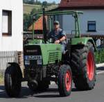 Fendt 106 S unterwegs in Pferdsdorf anl.