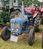 Fordson Dexta; BJ 1961; 31 PS; aufgenommen beim Oldtimertreffen in Warken aufgenommen.