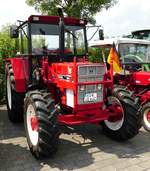 =IHC 824, gesehen auf dem Ausstellungsgelände der Fendt-Freunde Bad Bocklet im Juni 2018