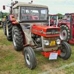 Massey Ferguson 133; BJ 1972; 35 PS;; ausgestellt beim Oldtimertreffen in Warken. 21.07.2024