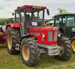 Schlüter V 950, BJ 1984; 100 PS, war beim Oldtimertreffen in Warken zusehen.