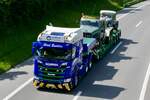 Ein Scania Sattelzug von Reinhard Recycling am 28.6.24 ungerwegs zum Trucker Festival auf der A8 in Mattem b.
