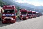 Mehrere Scanias von Sidler Transport die am 14.7.24 beim Trucker Treffen in Ambri stehen.