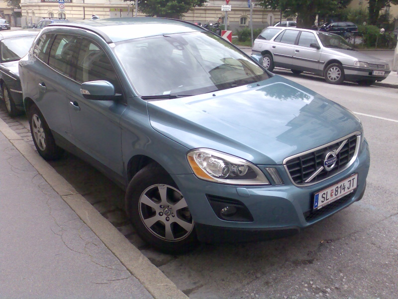 Volvo XC60.