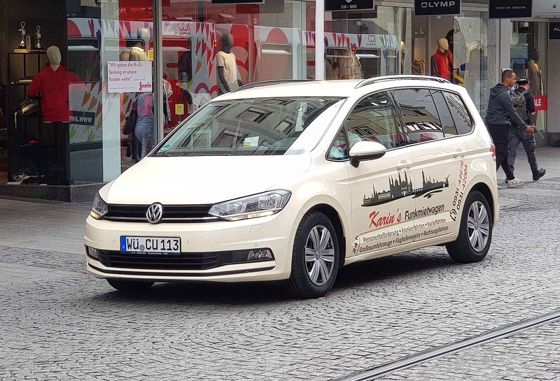 Auf der Europäischen Taximesse wird ein VW-Touran verlost